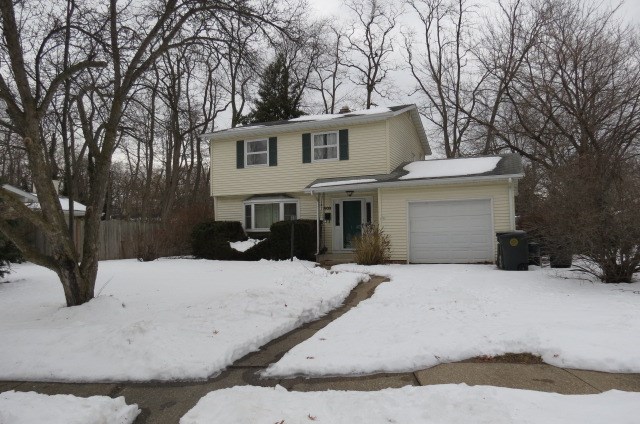 1909 Peachtree Ln, South Bend, IN 46617 photo 1