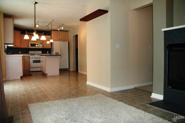 9327 Kildare Xing, Fort Wayne, IN 46835 photo 7