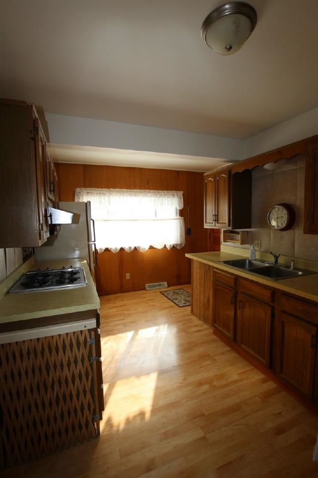 1413 Cedar St, Elkhart, IN 46514 photo 4