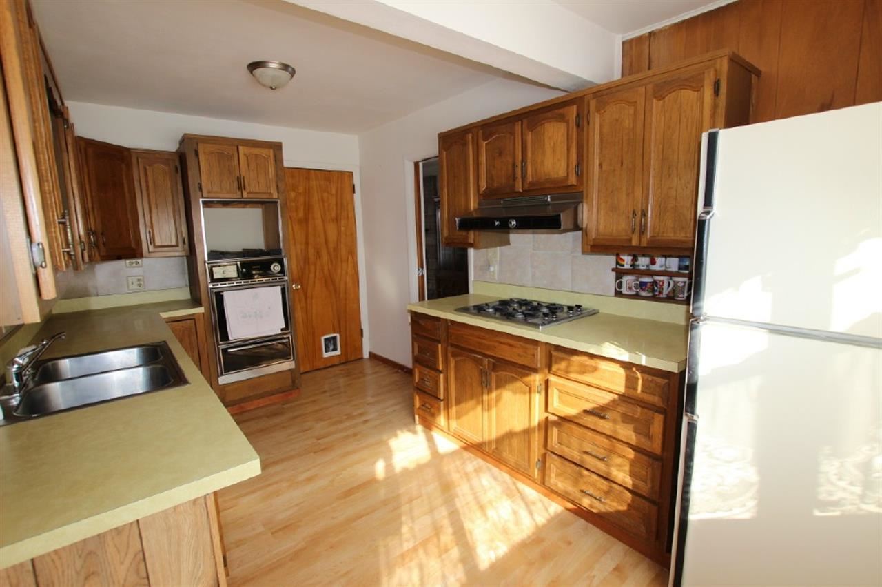 1413 Cedar St, Elkhart, IN 46514 photo 2