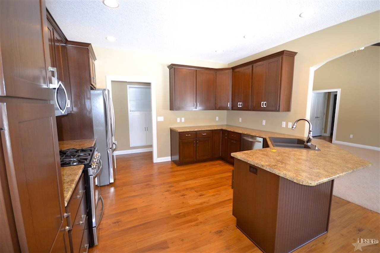3222 Foxfire Ln, Fort Wayne, IN 46818 photo 7