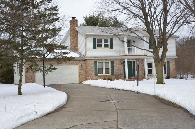 17635 Woodthrush Ln, South Bend, IN 46635 photo 1
