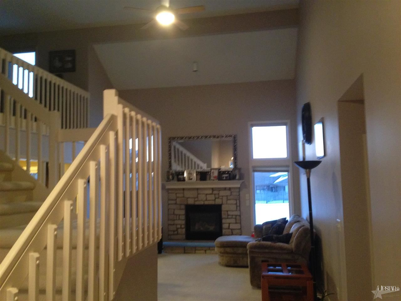 11019 Summer Chase Rd, Fort Wayne, IN 46818 photo 2