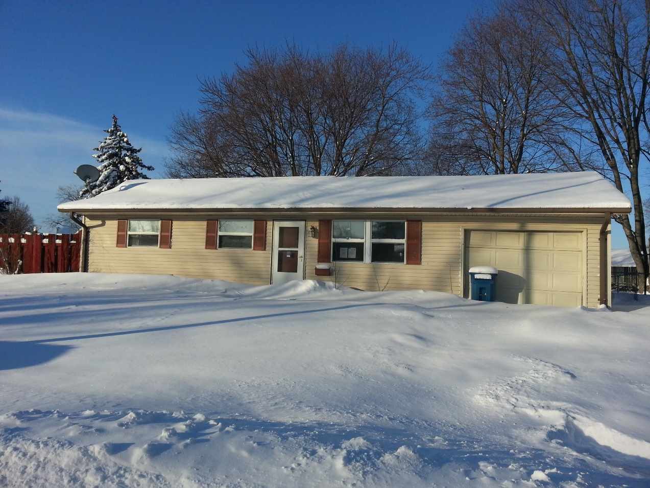 1003 Merrifield Pl, Mishawaka, IN 46544 photo 1