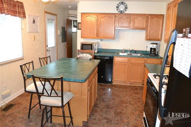 1329 Bedford Dr, New Haven, IN 46774 photo 4