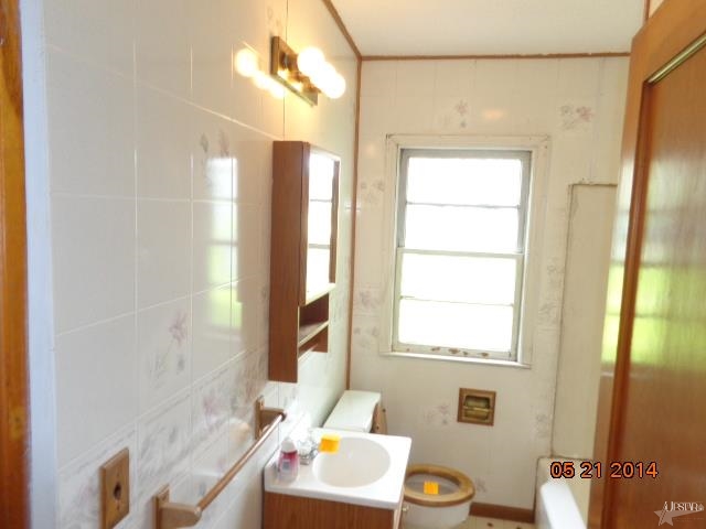 1228 Mix Ave, Decatur, IN 46733 photo 6