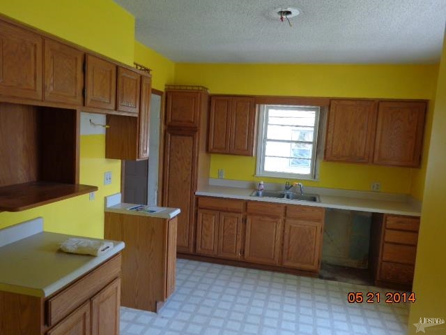 1228 Mix Ave, Decatur, IN 46733 photo 4