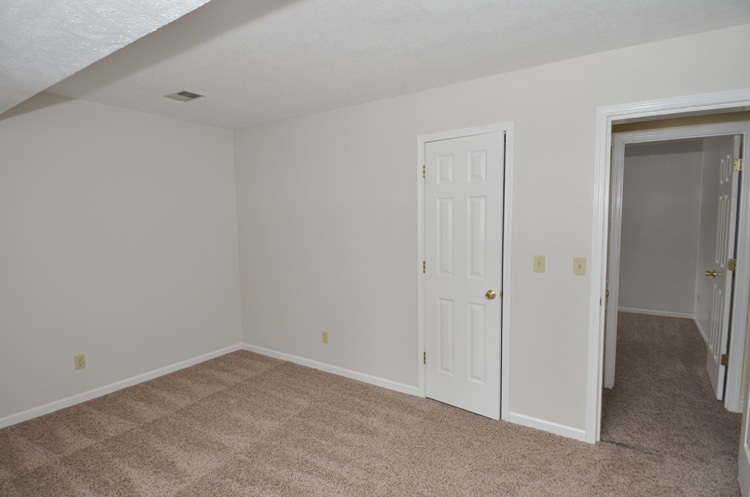 1710 Fawn Ct, South Bend, IN 46628 photo 25