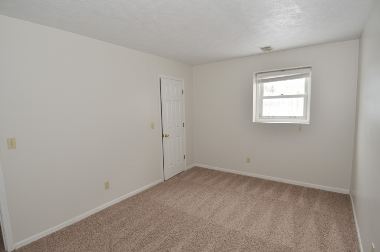 1710 Fawn Ct, South Bend, IN 46628 photo 23