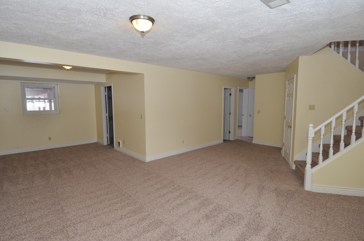 1710 Fawn Ct, South Bend, IN 46628 photo 5