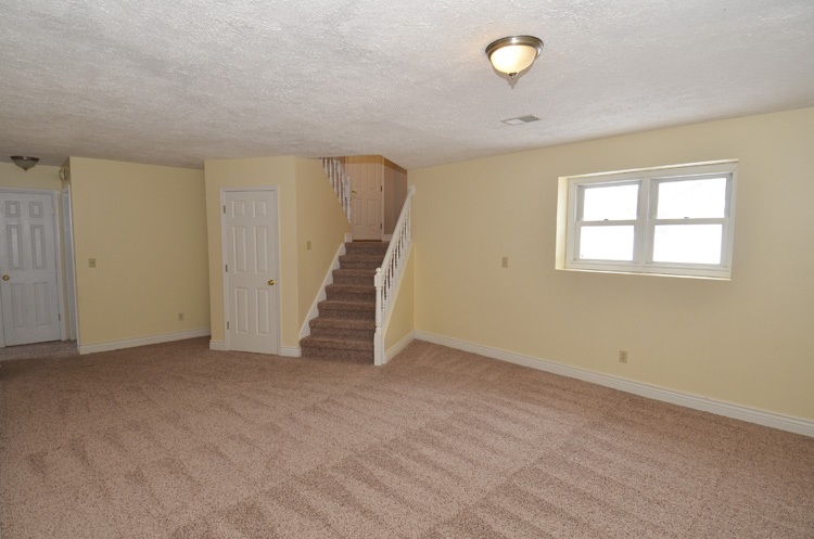 1710 Fawn Ct, South Bend, IN 46628 photo 20