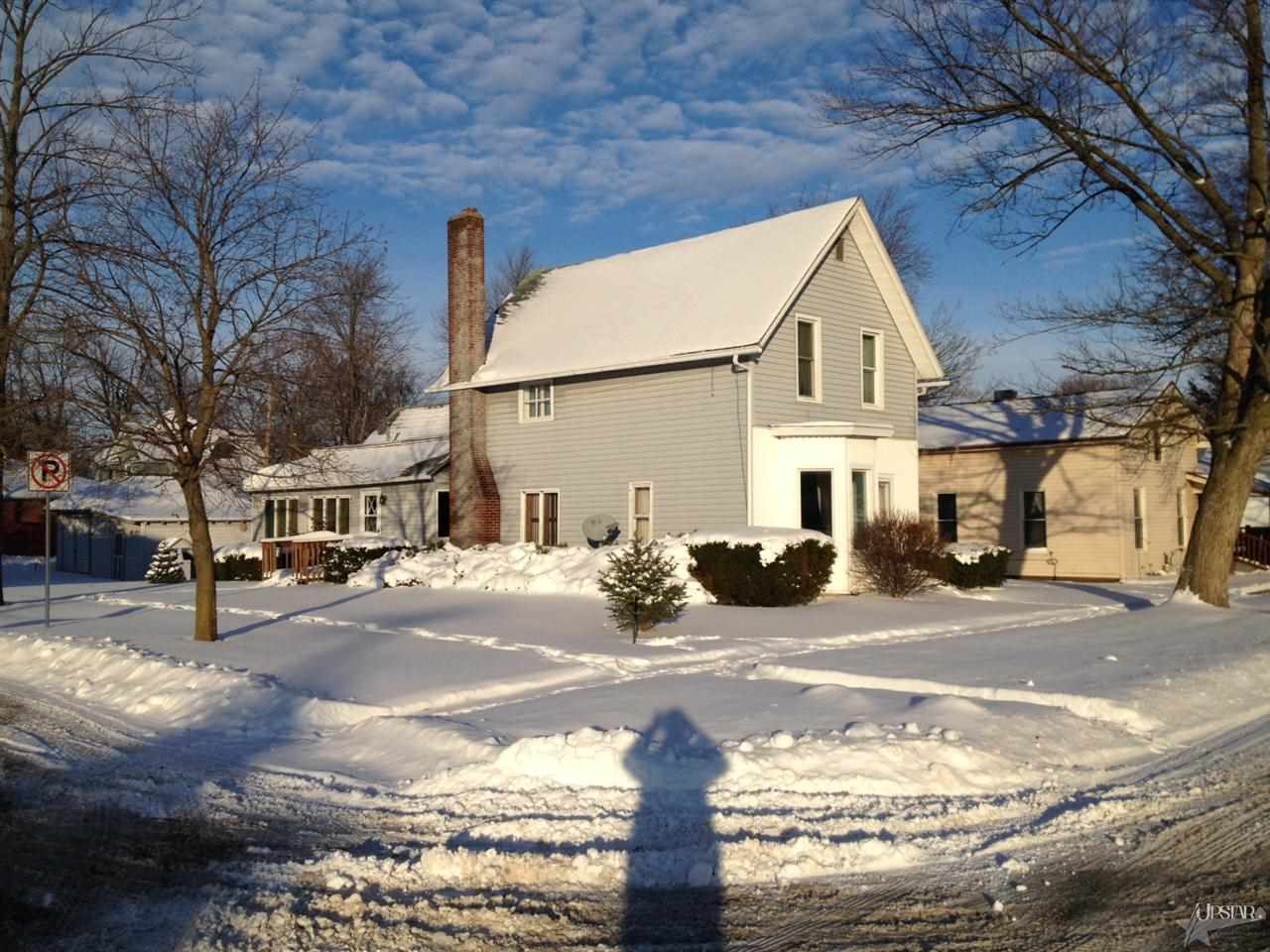 203 E Oak, Butler, IN 46721 photo 1