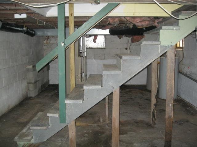 7476 S Pleasant St, Scotland, IN 47457 photo 2