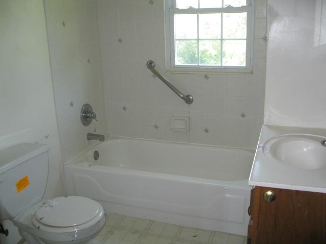 7476 S Pleasant St, Scotland, IN 47457 photo 12
