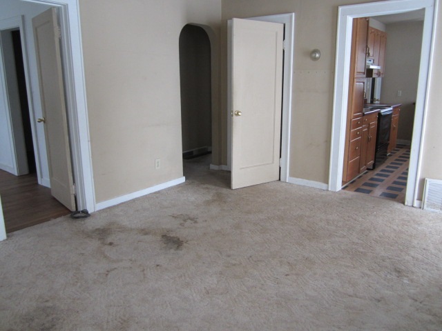 26543 Parkview Ave, Elkhart, IN 46514 photo 2