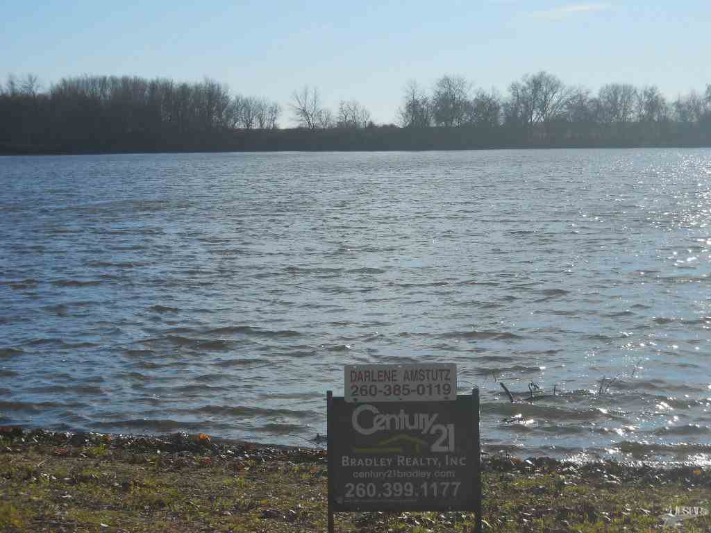 2245 W Long Lake Rd, Pleasant Lake, IN 46779 photo 2