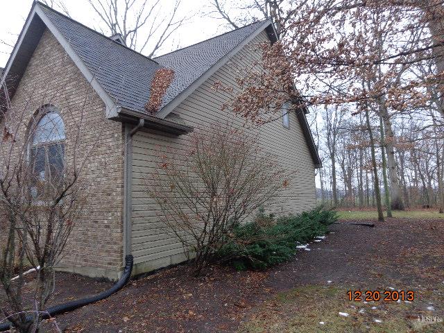 1206 Mill Pond Rd, Berne, IN 46711 photo 2