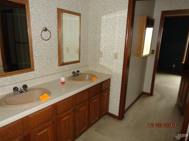1206 Mill Pond Rd, Berne, IN 46711 photo 10