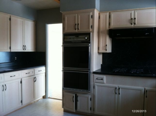 1146 Gary Ct, Elkhart, IN 46516 photo 4