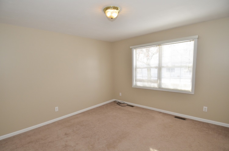 3444 Field Gate Dr, South Bend, IN 46628 photo 4