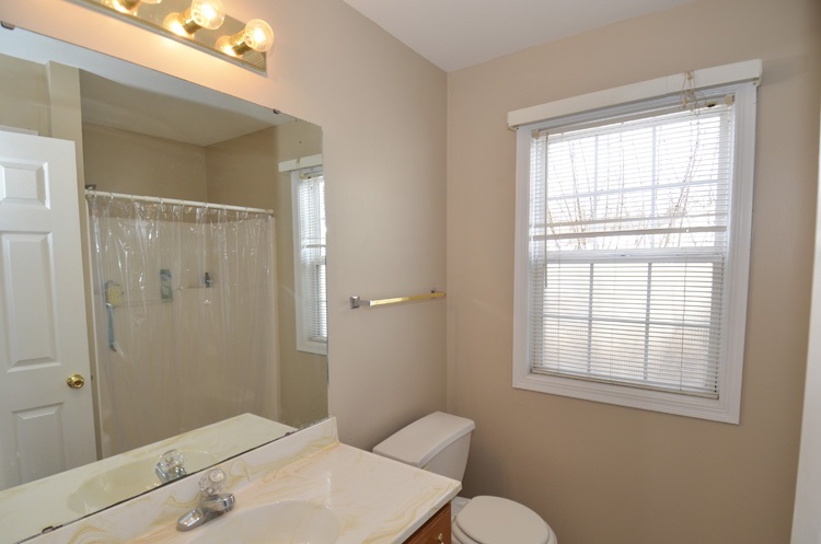 3444 Field Gate Dr, South Bend, IN 46628 photo 5