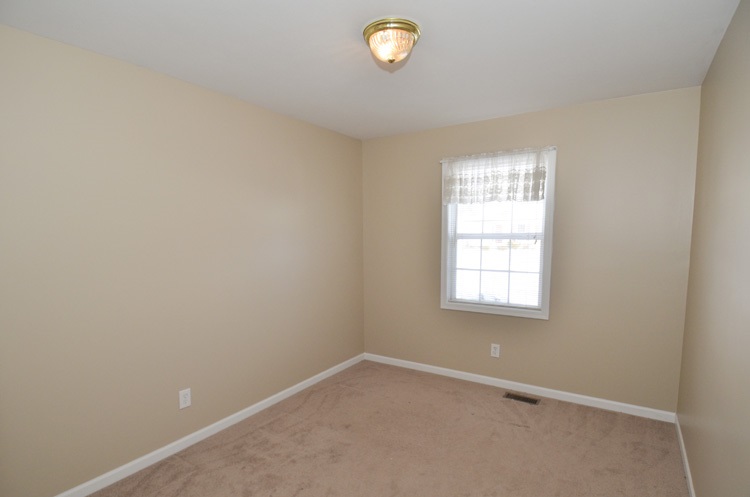 3444 Field Gate Dr, South Bend, IN 46628 photo 17