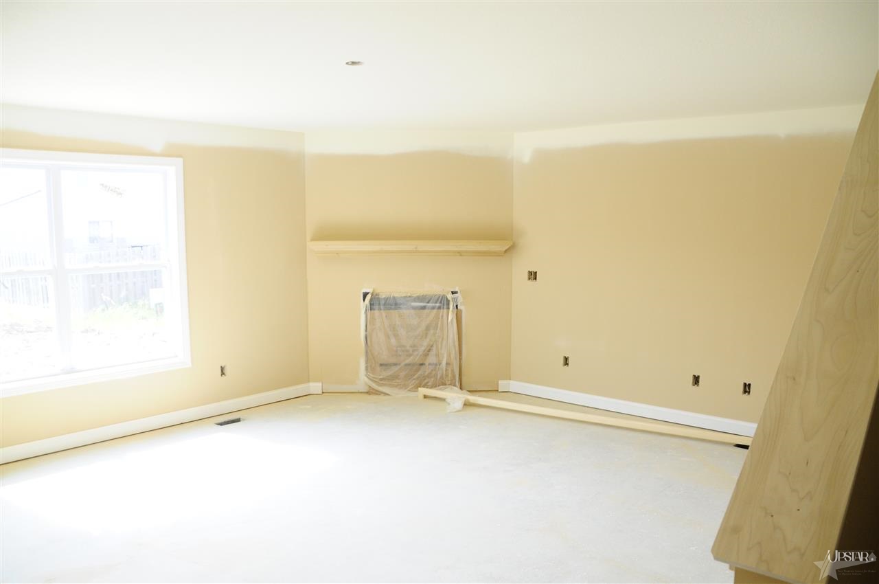 8602 Backwater Dr, Fort Wayne, IN 46818 photo 5