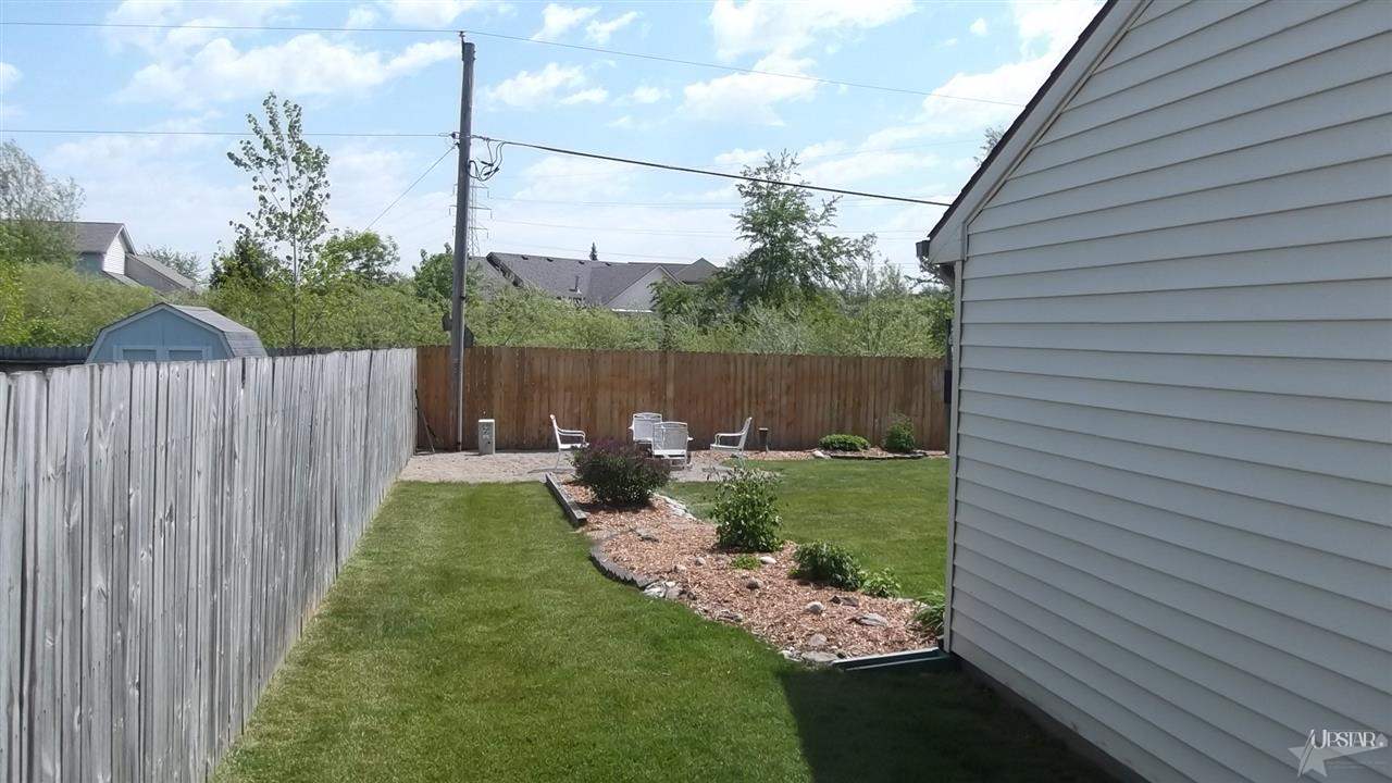1712 Carlow Ct, Fort Wayne, IN 46815 photo 4