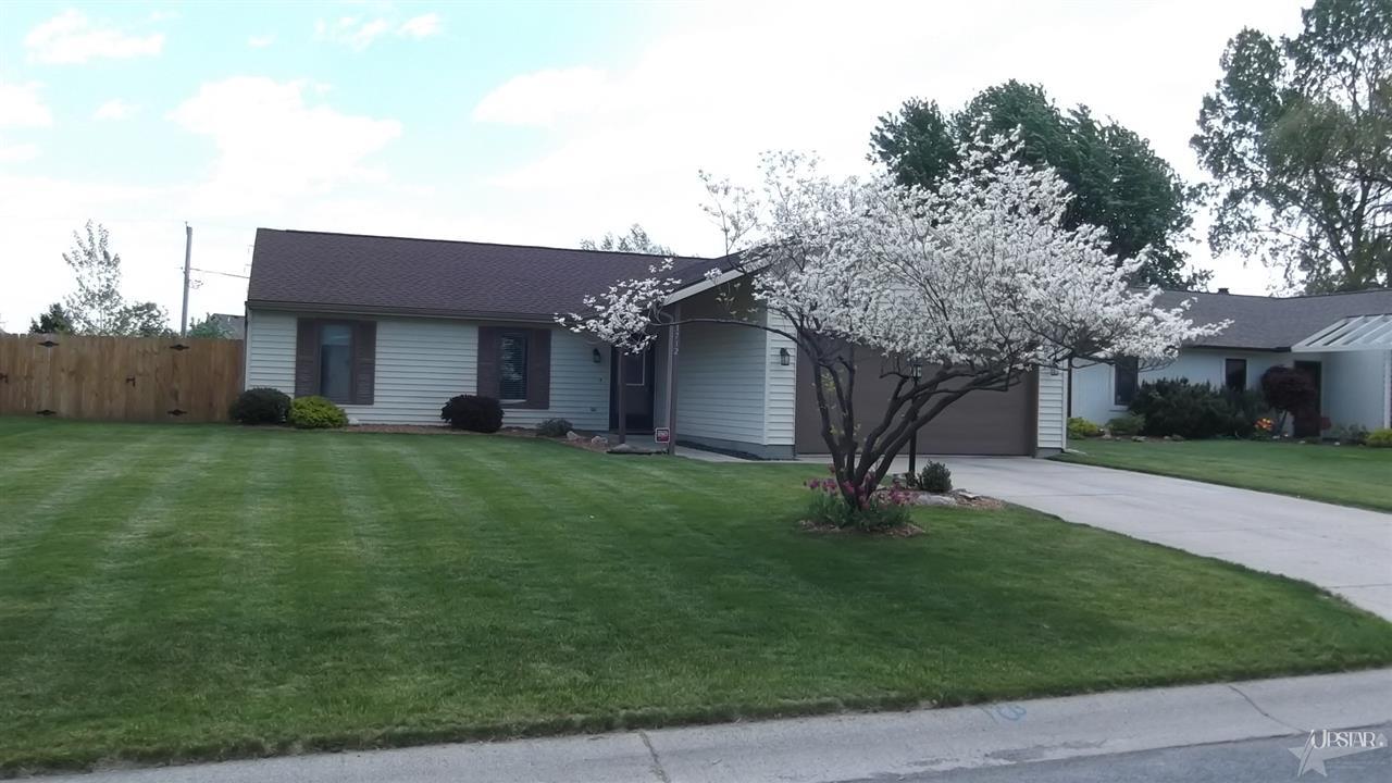 1712 Carlow Ct, Fort Wayne, IN 46815 photo 2
