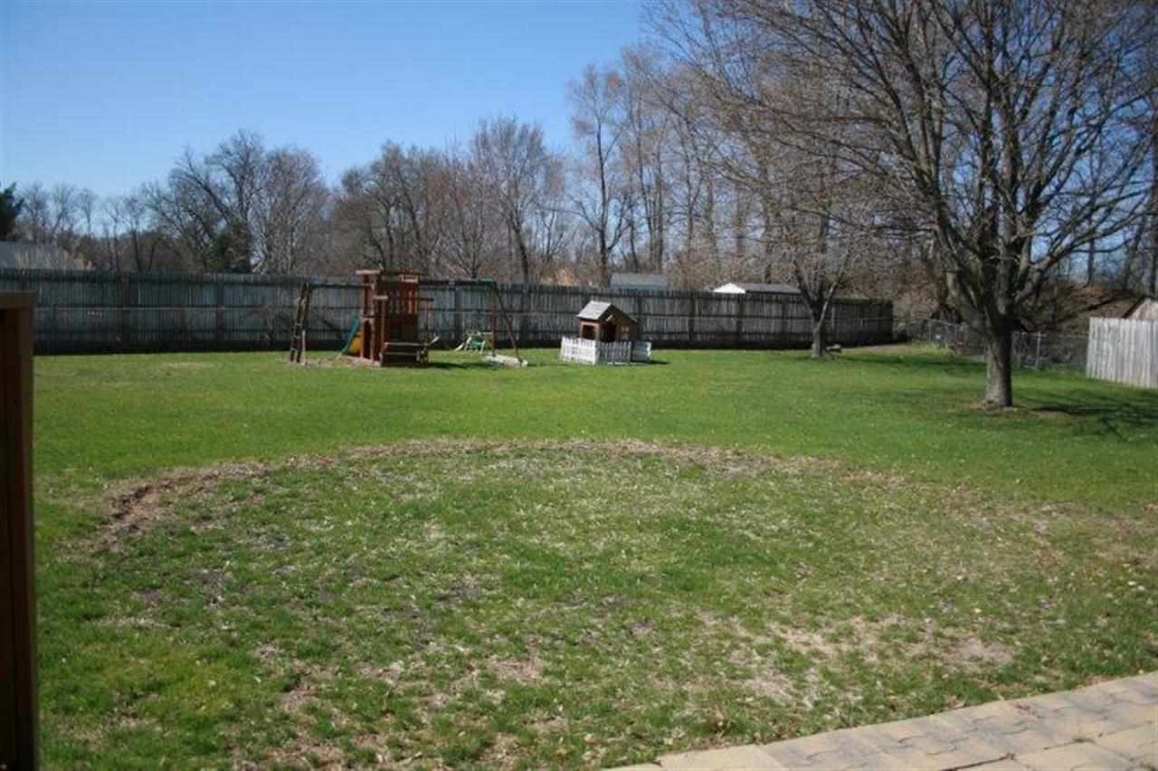 23916 Mira Ct, Elkhart, IN 46516 photo 5