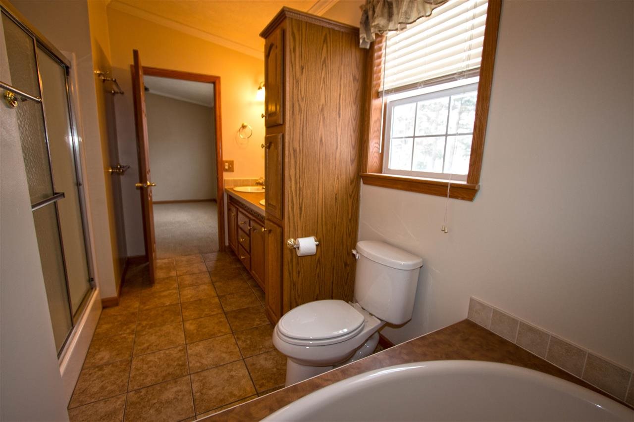 2515 Wildflower Cv, Mishawaka, IN 46545 photo 13