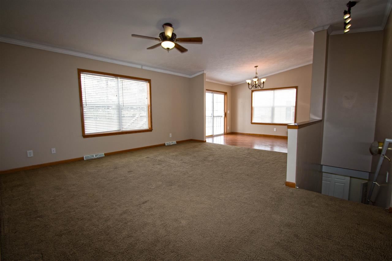 2515 Wildflower Cv, Mishawaka, IN 46545 photo 2
