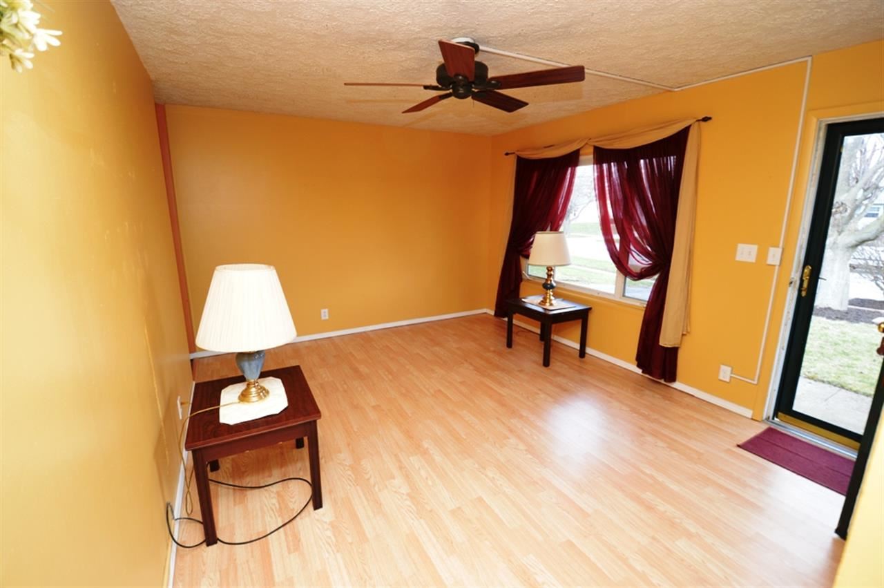 450 Center Dr, Frankfort, IN 46041 photo 2