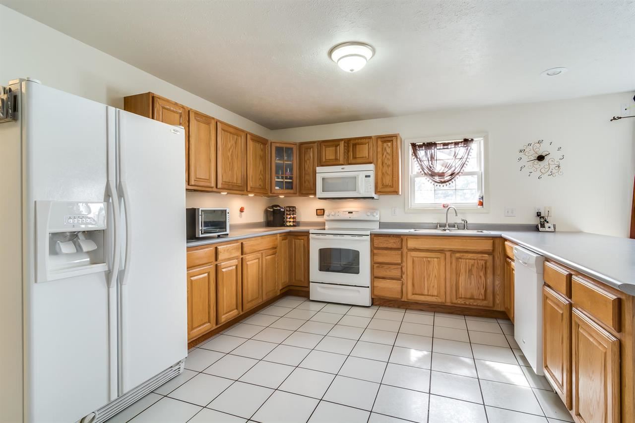 10762 Washtenaw Dr, Osceola, IN 46561 photo 7
