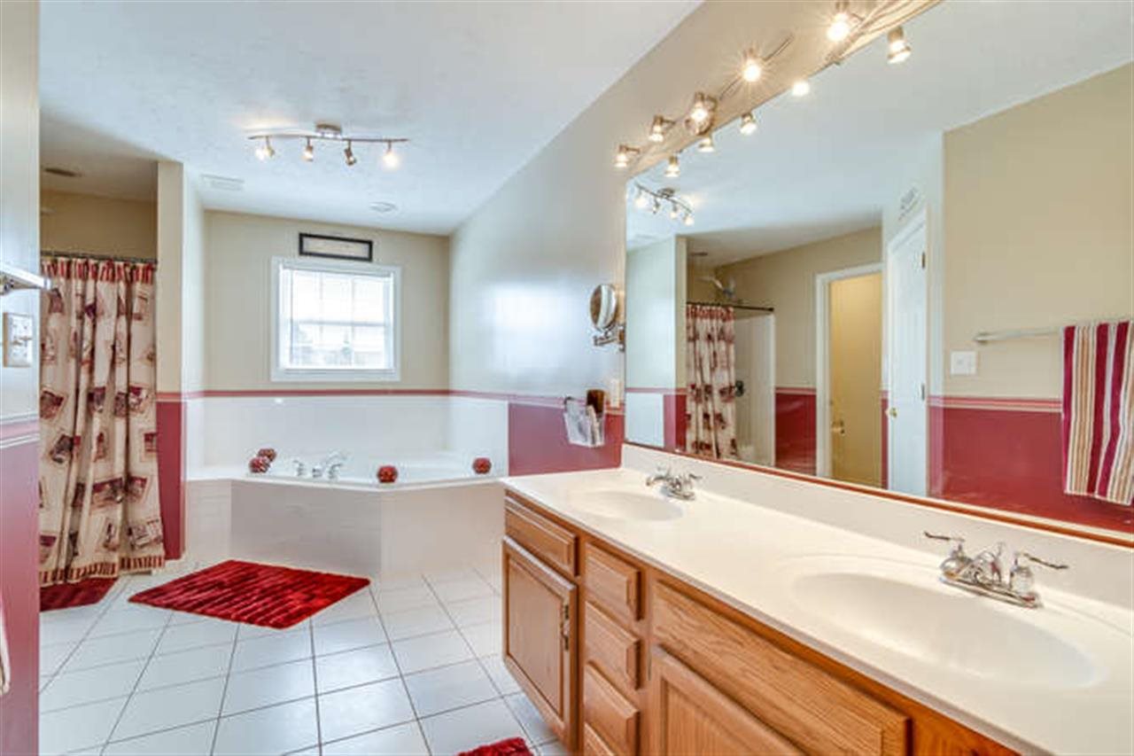10762 Washtenaw Dr, Osceola, IN 46561 photo 22