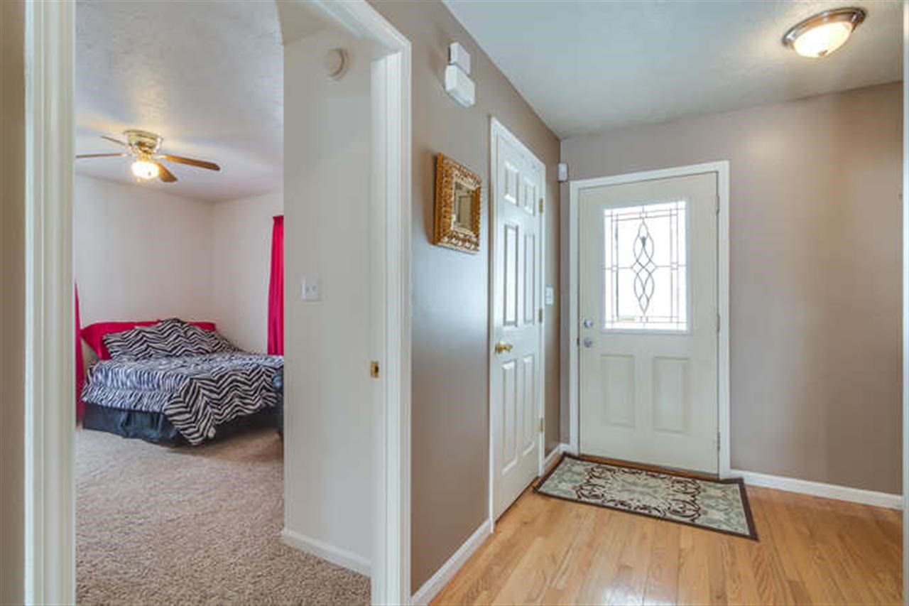 10762 Washtenaw Dr, Osceola, IN 46561 photo 4