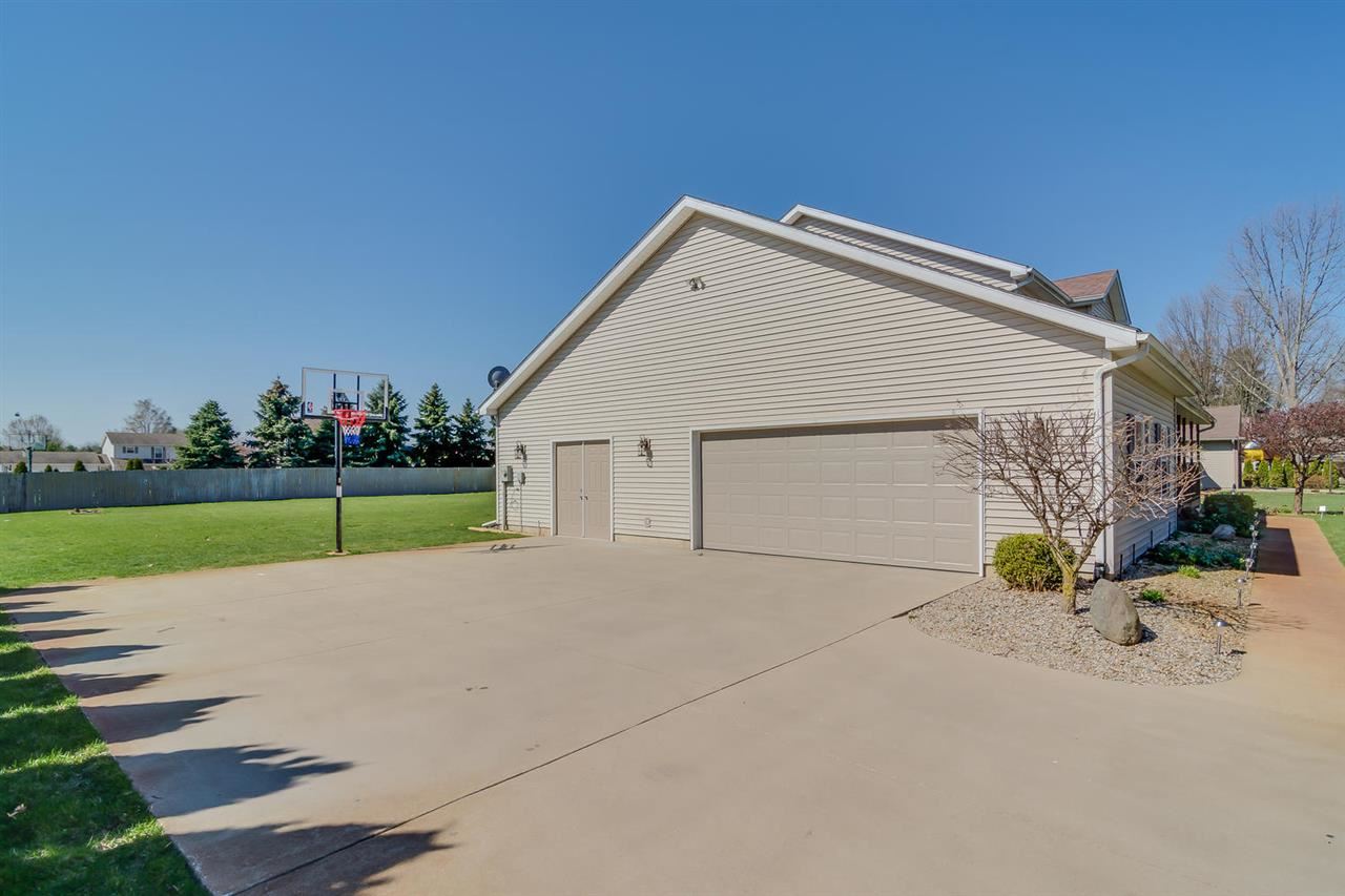 10762 Washtenaw Dr, Osceola, IN 46561 photo 17
