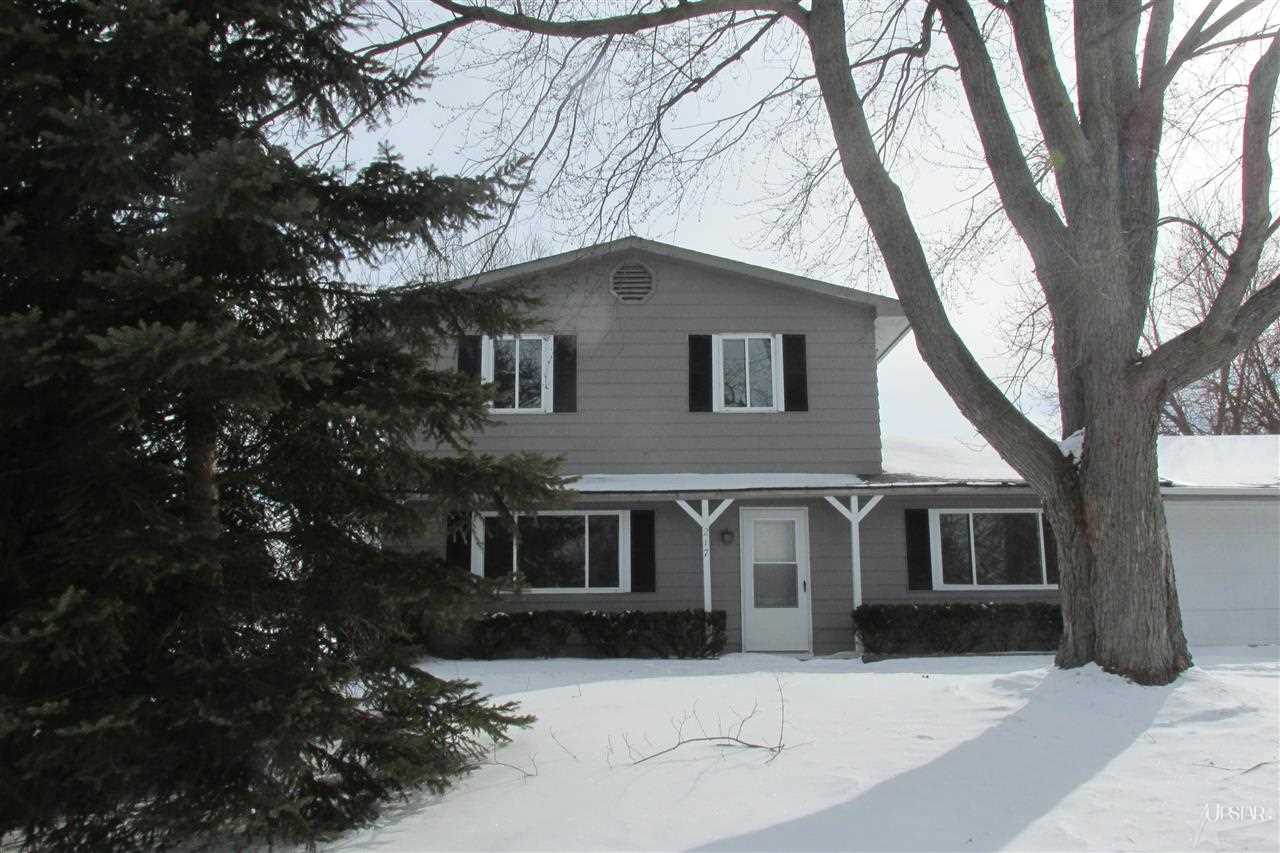 217 Sara Dr, New Haven, IN 46774 photo 1