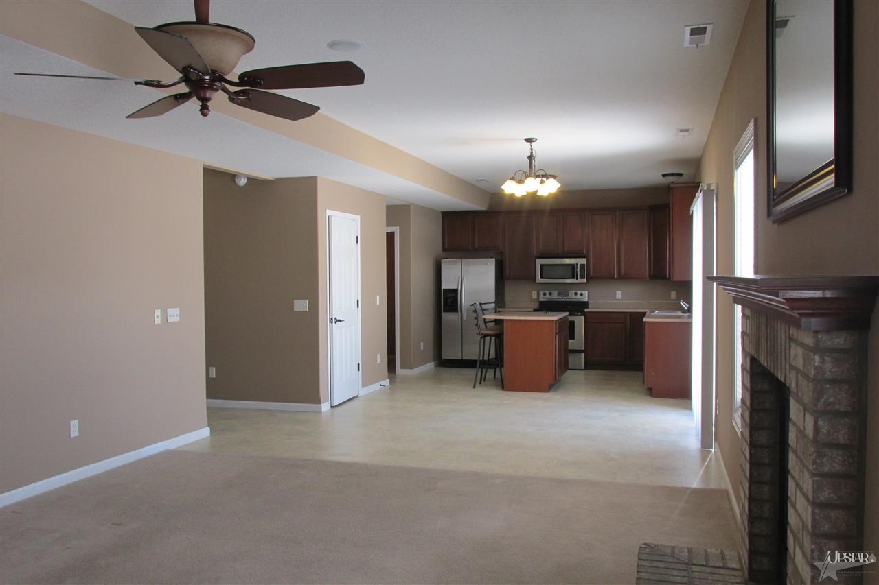 2011 Morgan Creek Dr, Fort Wayne, IN 46808 photo 4