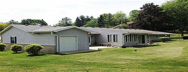 701 Wakefield Cir, Kendallville, IN 46755 photo 2