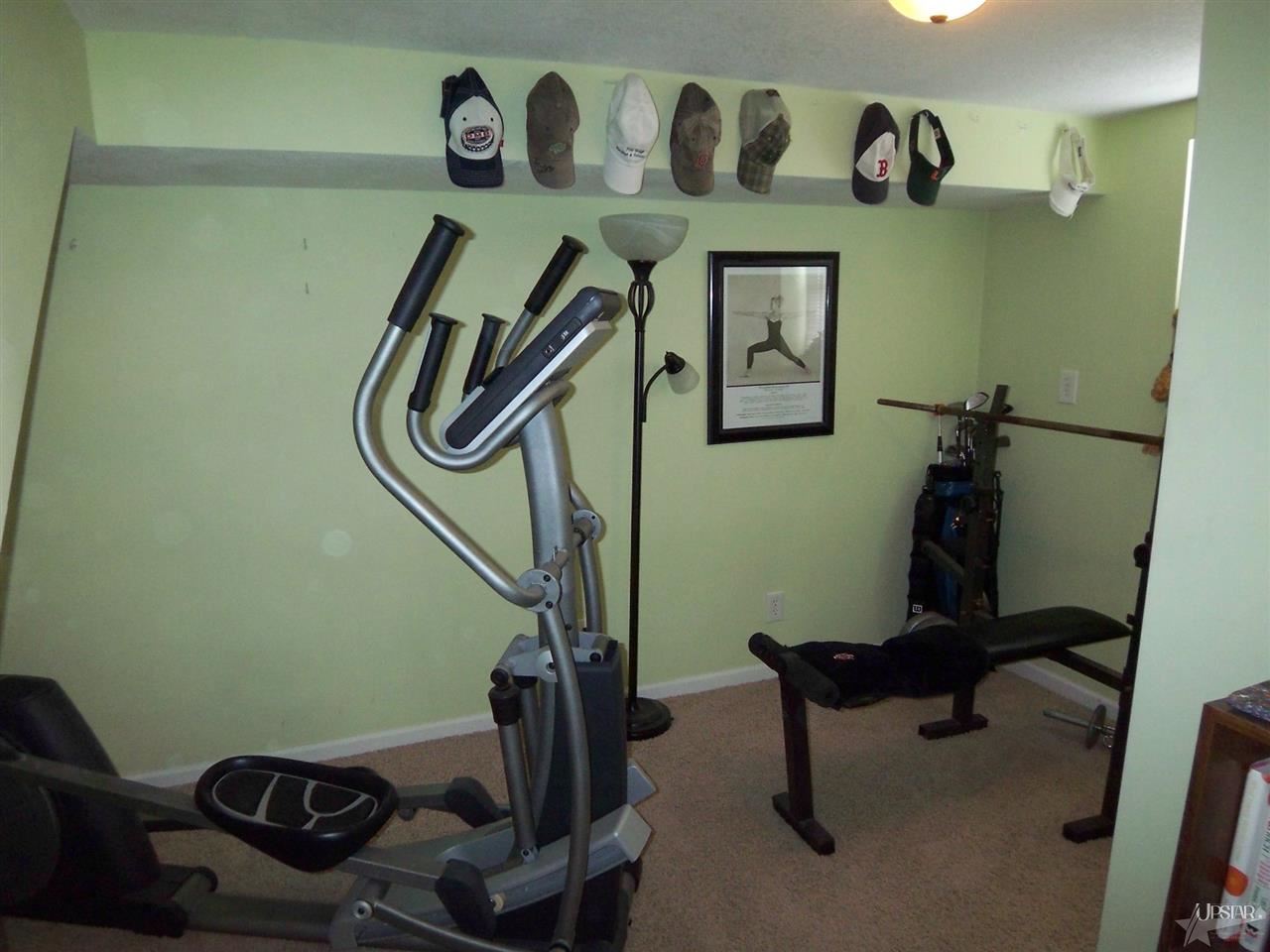 233 Clark St, Kendallville, IN 46755 photo 19