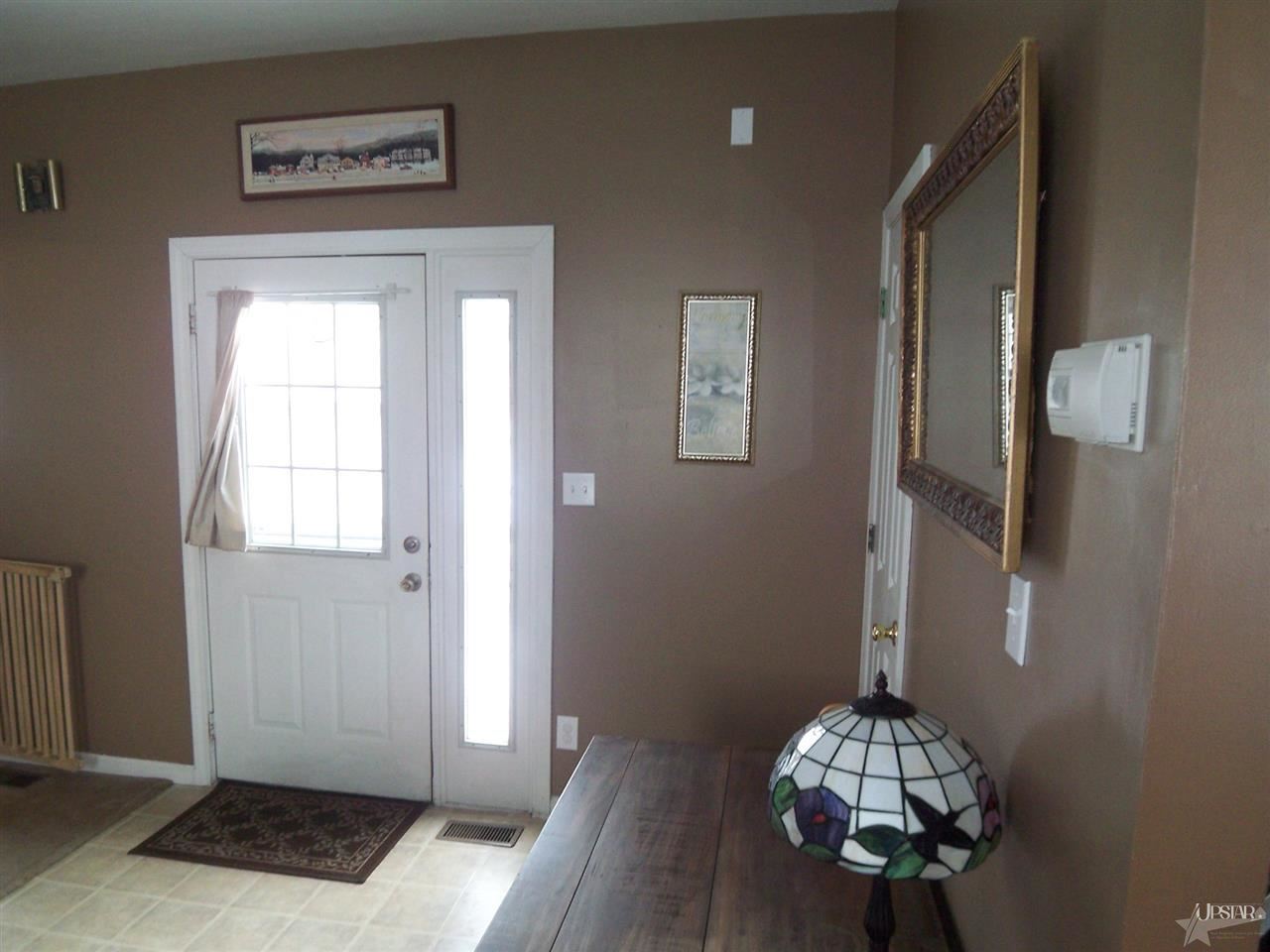 233 Clark St, Kendallville, IN 46755 photo 7