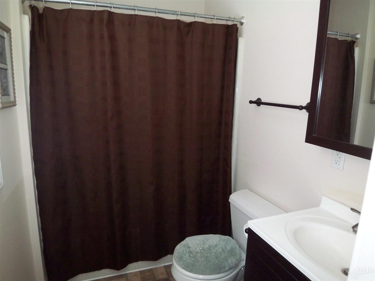 233 Clark St, Kendallville, IN 46755 photo 15
