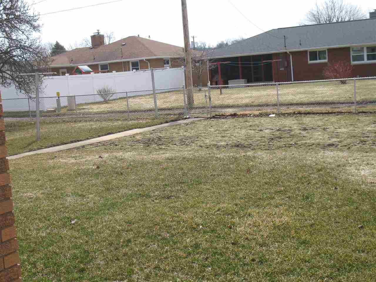 709 W 10th St, Mishawaka, IN 46544 photo 20