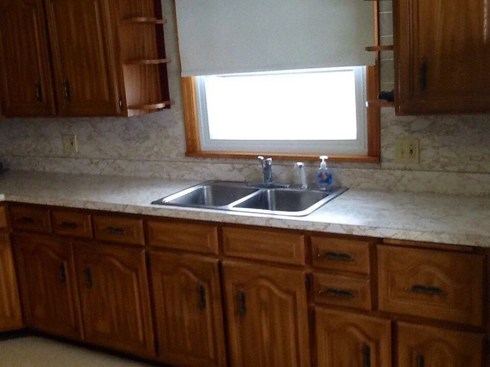 709 W 10th St, Mishawaka, IN 46544 photo 7