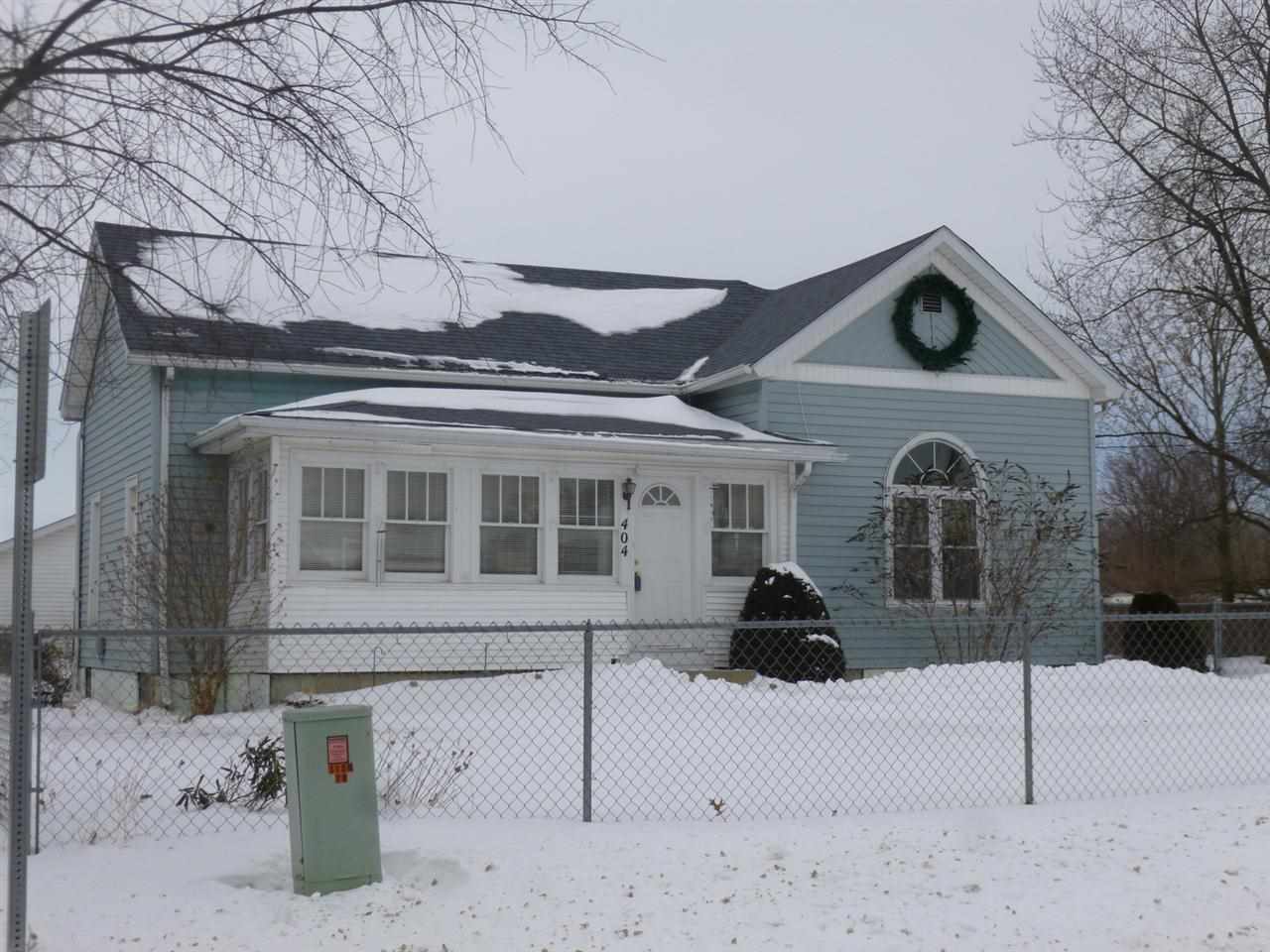 404 Washington St, Walkerton, IN 46574 photo 1
