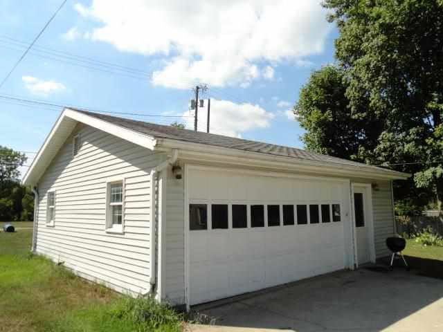 611 S 3rd St, Goshen, IN 46526 photo 16