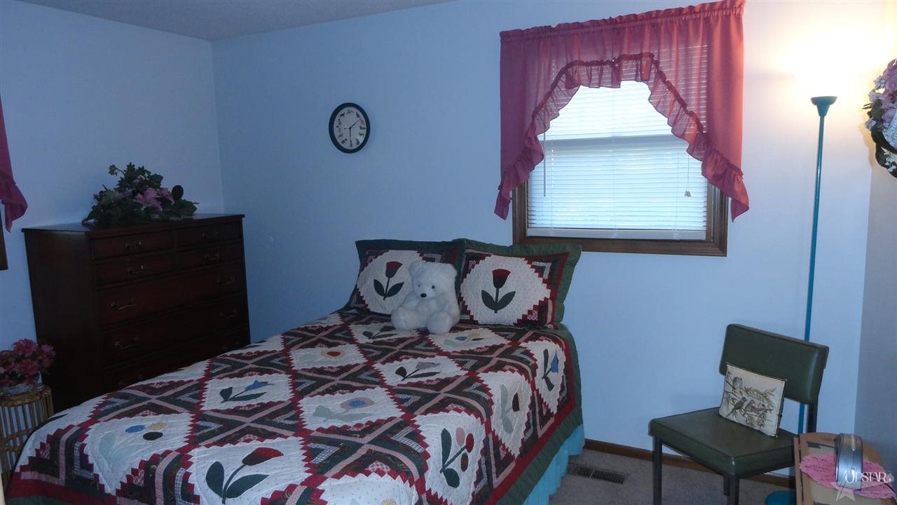 6142 Neighbor Dr, Fort Wayne, IN 46835 photo 15