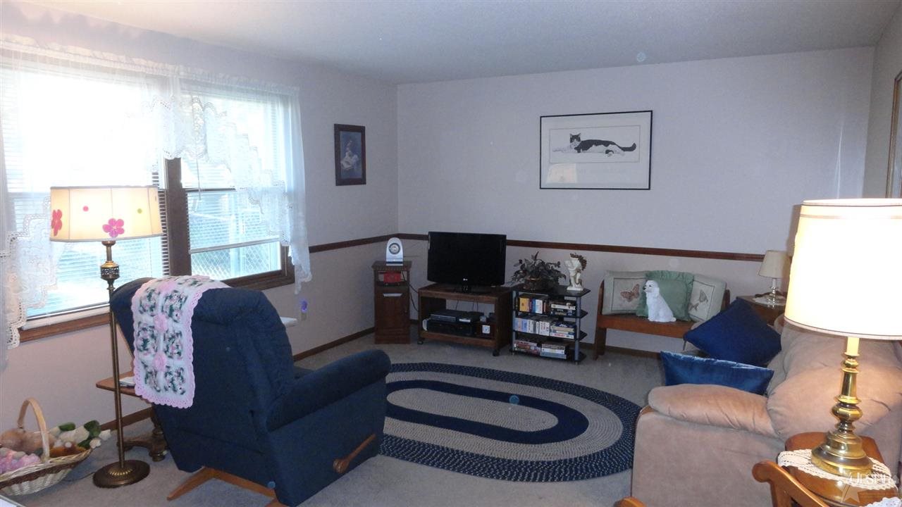 6142 Neighbor Dr, Fort Wayne, IN 46835 photo 8