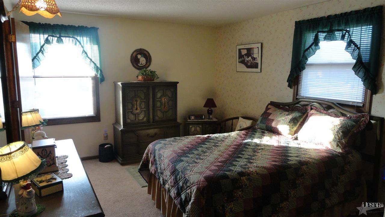 6142 Neighbor Dr, Fort Wayne, IN 46835 photo 11